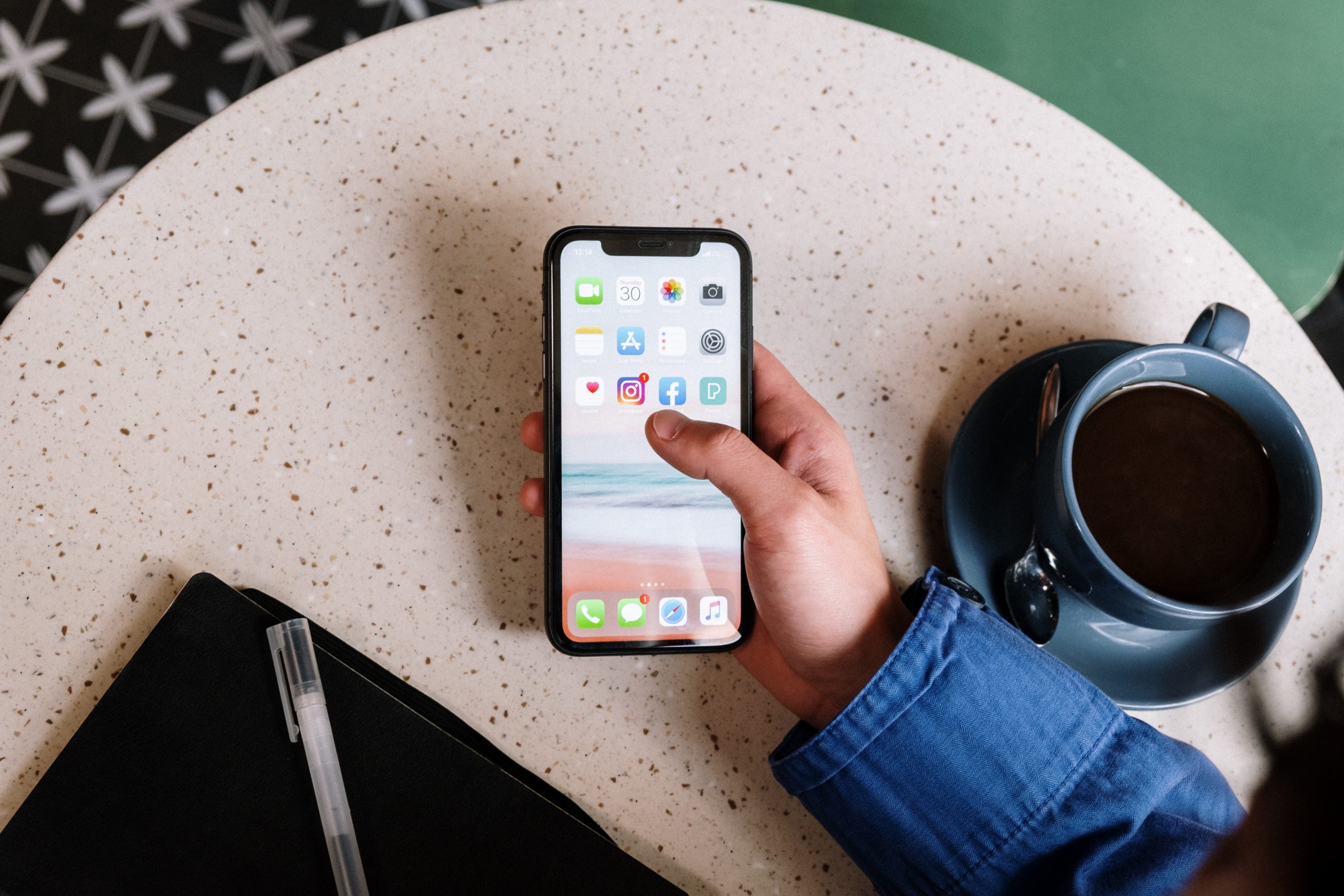 Alasan-Generasi-Milenial-Terobsesi-dengan-Social-Media-scaled