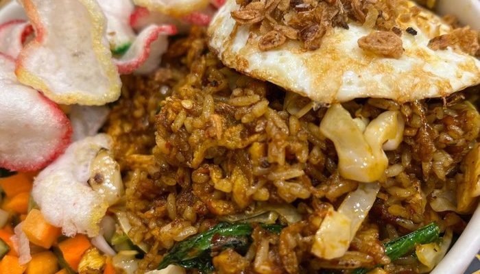 Nikmati Cita Rasa Autentik Indonesia dengan Resep Nasi Goreng Kampung yang Lezat dan Mudah Dibuat