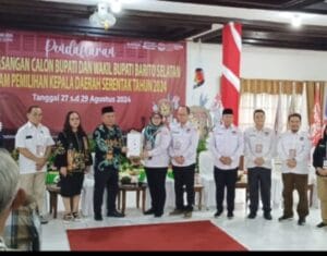 Diusung Tiga Parpol, Paslon Juana-Tini Daftar ke KPU Barsel