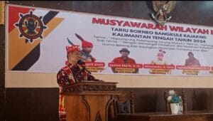 Karya Nyata Melestarikan Budaya Kalimantan, Melalui ICDN Willy Yoseph Terbitkan 5 Kamus Bahasa Dayak