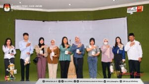 Peringati Hari Sumpah Pemuda, KPU Kalteng Ajak Mahasiswa UMPR Nonton Bareng “Tepatilah Janji”