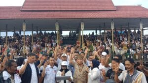 Puluhan Warga Antusias Ikuti Kampanye Agustiar-Edy