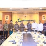 Kemenkop Serahkan Daftar Koperasi Jasa Keuangan ke OJK untuk Pengawasan