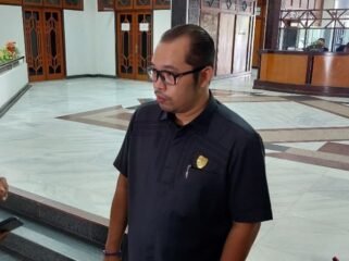 Ketua Fraksi PAN DPRD Kalteng, Tomy Irawan.