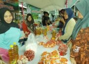 Warga Kalampangan Serbu GPM, Bahan Pokok Dijual di Bawah Harga Pasar