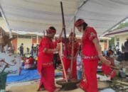 Mengenta, Memasak dengan Hati dan Doa Panen