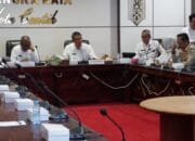 Pemko Palangka Raya Tertibkan Reklame dan Kabel Internet Demi Tata Kota yang Lebih Rapi