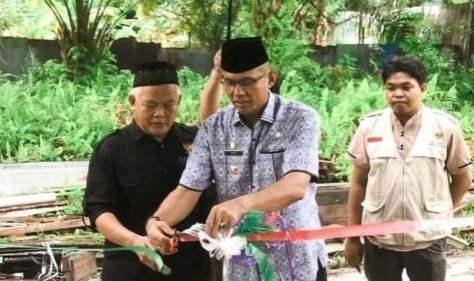 Pj Wali Kota Akhmad Husain Resmikan Rumah Layak Huni, Harapan Baru untuk Warga Kurang Mampu WhatsApp Image 2025-05-12 at 12.56.51