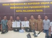 Pemkot Palangka Raya Resmi Berlakukan Retribusi Lapak di Badan Jalan Pasar Blauran