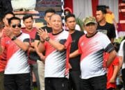 Ratusan Warga Meriahkan Jalan Sehat HUT Bhayangkara ke-79