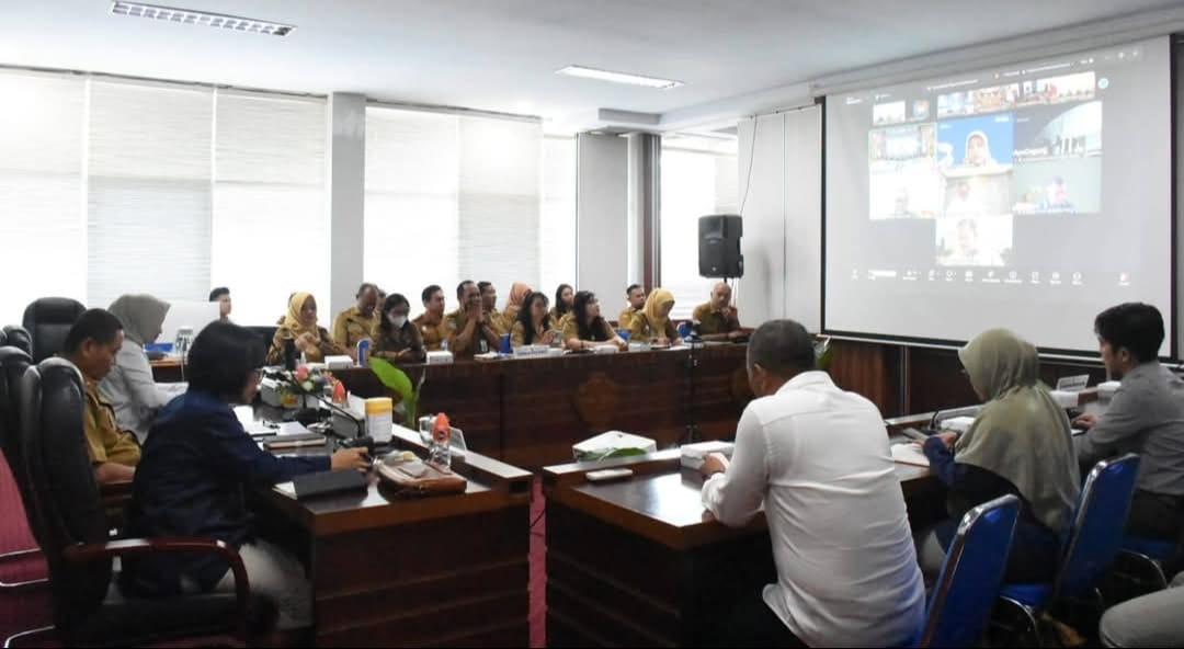 Pemprov Kalteng Diminta Perkuat Data Kemiskinan dan Perluas Penyaluran Beras SPHP Screenshot_20250909_110041_Facebook