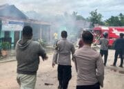 Diduga Dipicu Cekcok, Rumah dan Warung di Hampalit Ludes Terbakar