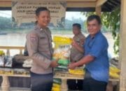 Bantu Warga Hadapi Kenaikan Harga, Polres Barito Utara Salurkan Beras Murah