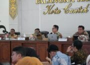 Mantapkan Tata Kelola Pemerintahan, Pemerintah Kota dan DPRD Palangka Raya Satu Hari Gelar Rapat Kordinasi dan Evaluasi Bersama dengan KPK RI