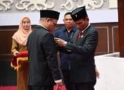 DPRD Kalteng Lantik Amonius Tuyum sebagai PAW, Diharapkan Dapat Segera Sesuaikan Diri