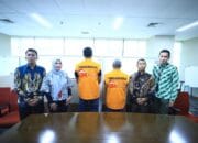 Penyidik OJK Serahkan Tersangka Investree Ke Kejaksaan