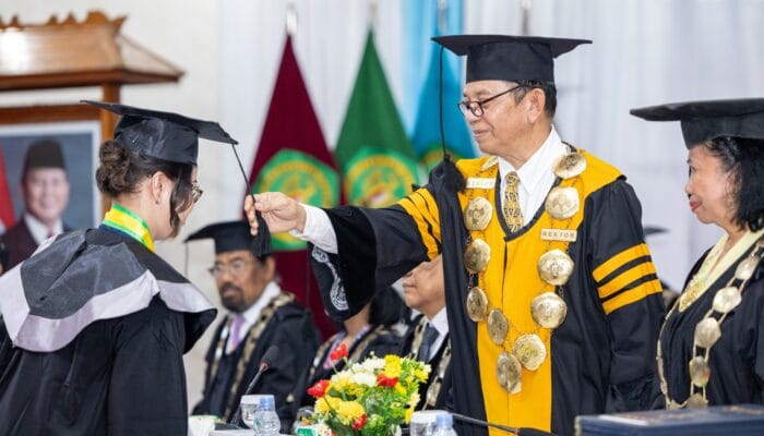 Rektor UPR Minta 765 Lulusan periode Maret Adaptif Hadapi Perubahan Global