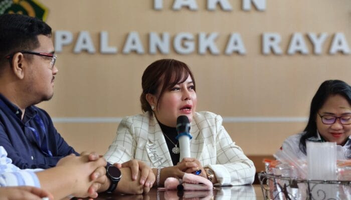 FDA Bantu Mahasiswa Asal Papua Selesaikan Tugas Akhir 