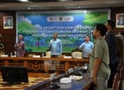 FGD Pemprov dan OJK Kalteng Bahas UMKM Jadi Motor Utama Pembangunan Daerah 