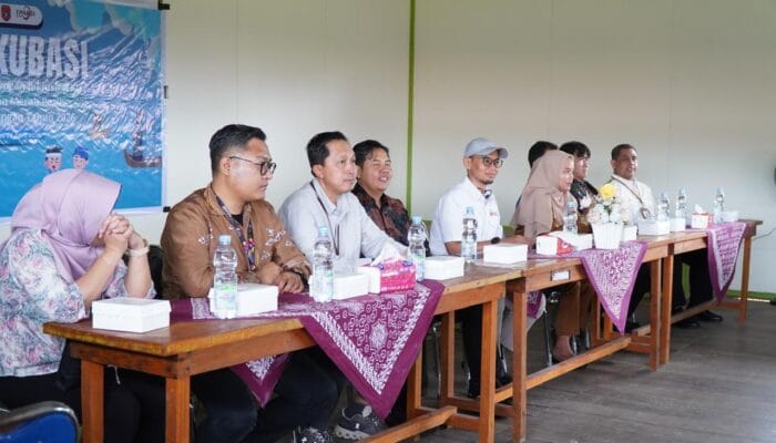 OJK Perkuat Akses Keuangan Desa Tanjung Putri Pesisir