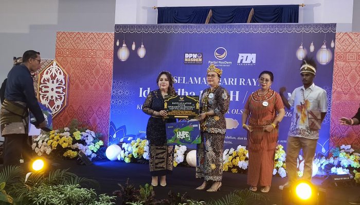 Faridawaty Bantu Mahasiswa Asal Papua dan Rektorat IAKN Palangka Raya