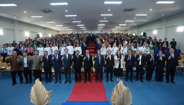 OJK Perkuat Literasi Pasar Modal Syariah Bagi Mahasiswa Universitas Gontor