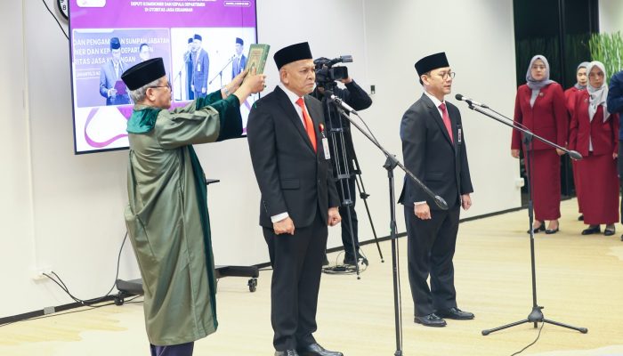 OJK Lantik Pejabat Baru Perkuat Kinerja Organisasi Nasional