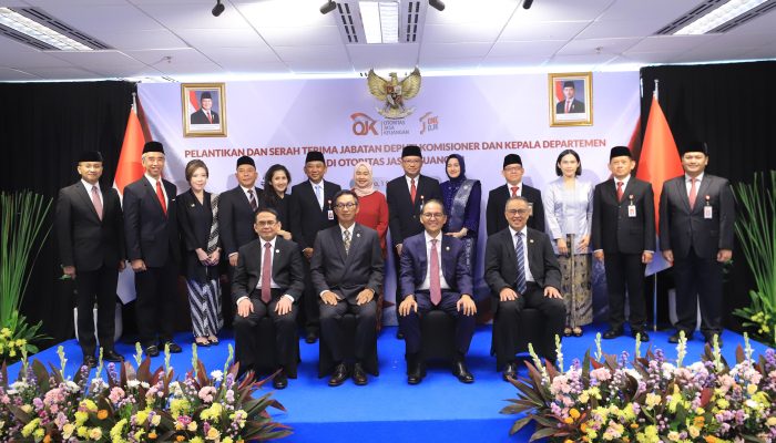 OJK Perkuat Organisasi Melalui Pelantikan Pejabat Baru