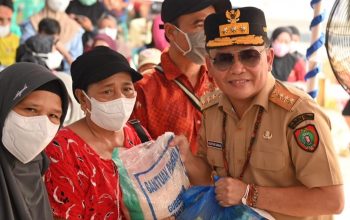 Hadapi Karhutla dan Kekeringan, Agustiar Pastikan Bantuan Menjangkau Warga Palangka Raya