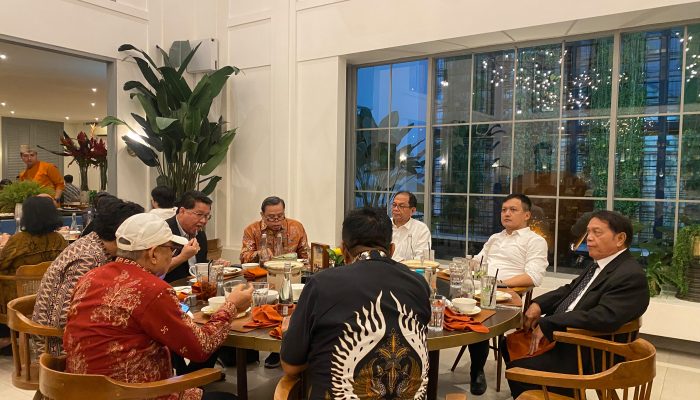 Usai Dilantik, Prof. Bhayu Rhama Bangun Kebersamaan Bersama Guru Besar UPR