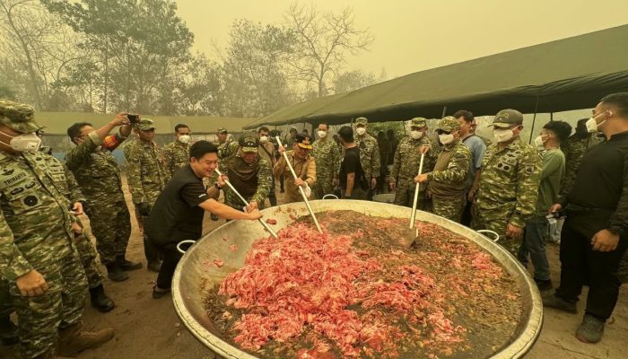 Ribuan Porsi Makanan Perkuat Semangat Relawan Tangani Karhutla