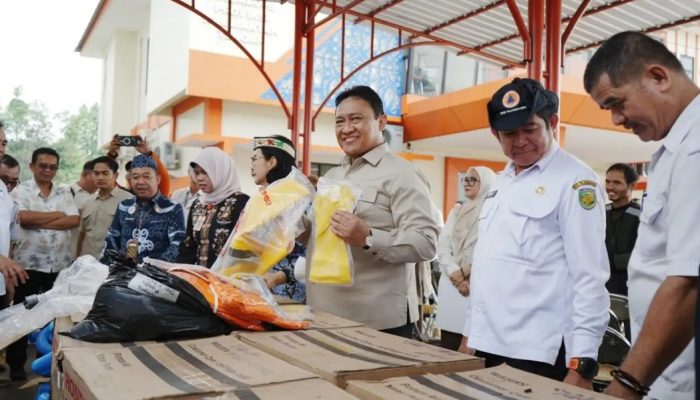 Perkuat Pencegahan Karhutla, Pemprov Kalteng Bekali 16 Kelurahan dengan Mesin Pompa dan APD